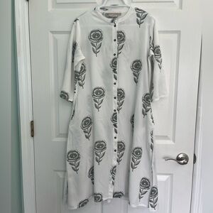 Utsa White Green Floral Buttons Pocket Women’s Lightweight Kurta Tunic Dress